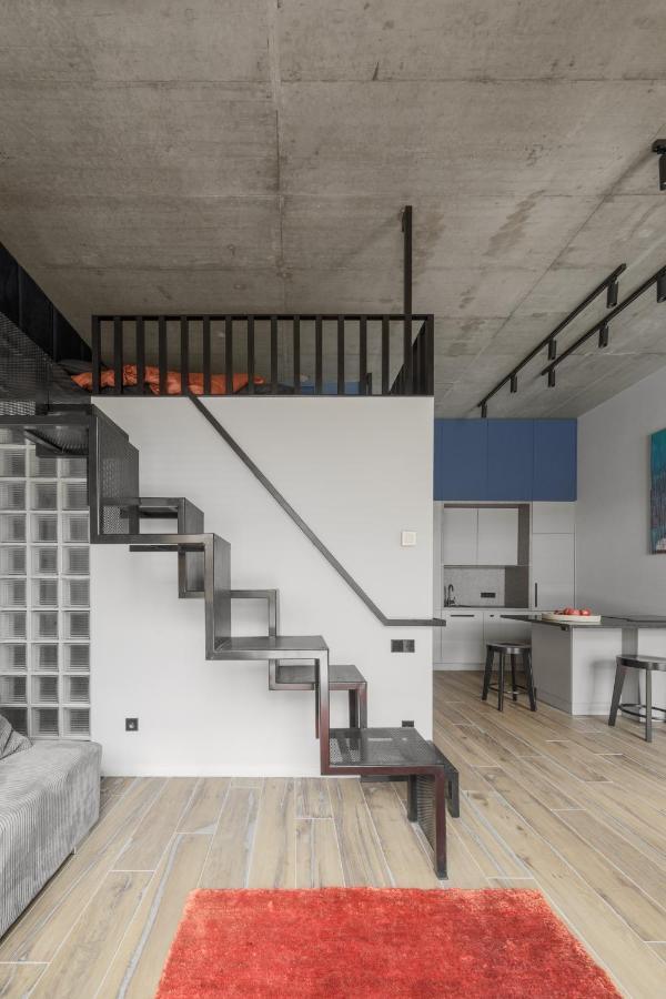 Ivis House Modern Apartment In Vilnius Old Town With Balcony Βίλνιους Εξωτερικό φωτογραφία